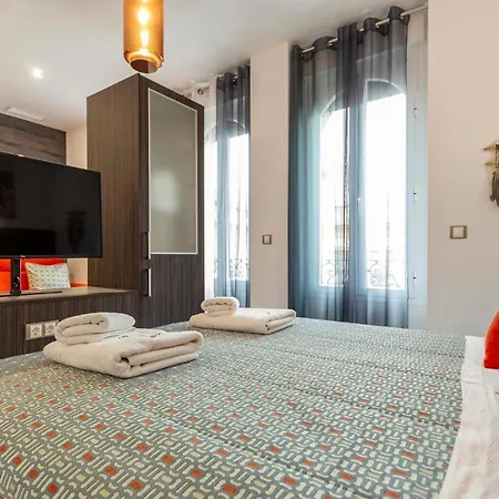 Amazing In With Kitchen דירה סביליה